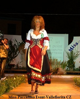 italian traditional dress